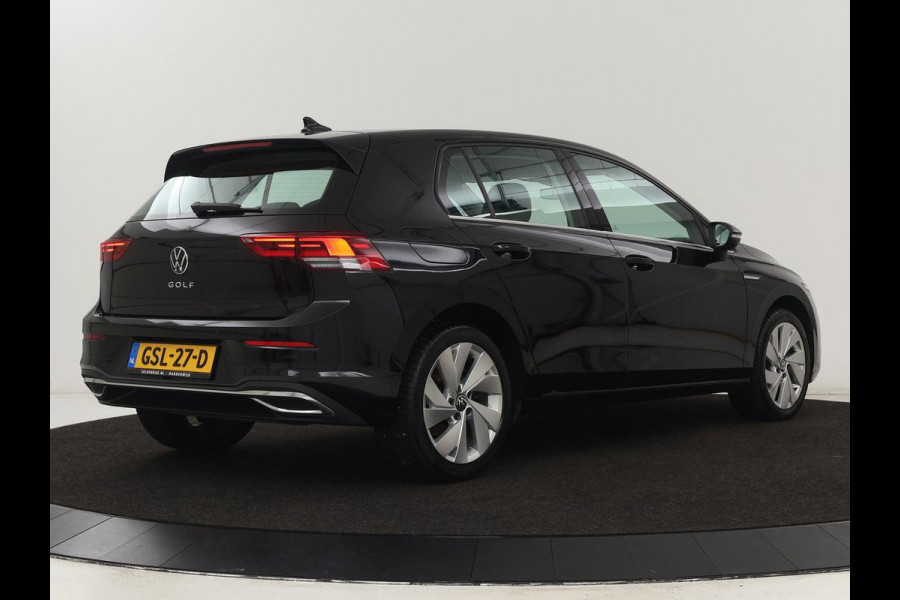 Volkswagen Golf 1.5 TSI | Carplay | Navigatie | Sfeerverlichting | Memory | Sportstoelen | Stoelverwarming | LED | Lane assist | Adaptive cruise | Climate control