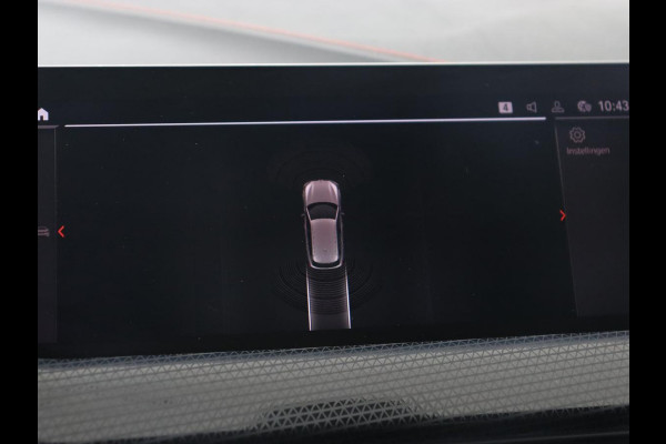 BMW 1-serie 118i High Executive | Sport line | Automaat | Carplay | Navigatie | DAB | Sfeerverlichting | Stoelverwarming | Climate controle | Cruise control | Half Leder