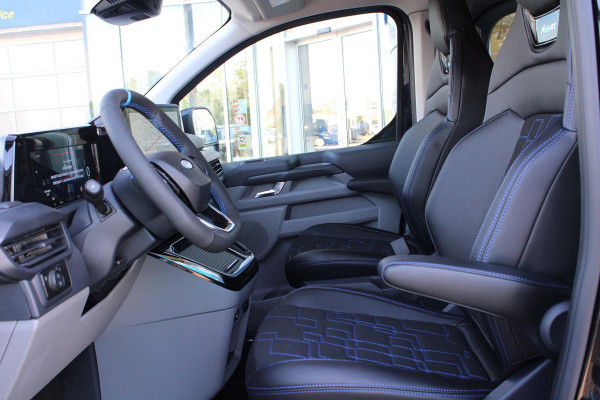 Ford Transit Custom 320 2.5 PHEV L2H1 MS-RT DC 233pk | | Dubbele Cabine | Dubbele zijschuifdeur | Inklapbare trekhaak | Navigatie systeem | Adaptieve LED koplampen met verblindingsvrij grootlicht | Bekleding zijwand en achterdeuren (volledig)