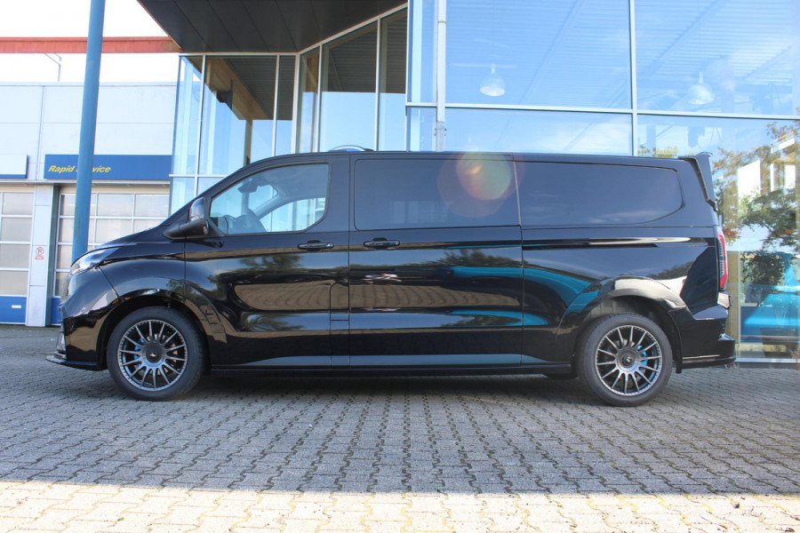 Ford Transit Custom 320 2.5 PHEV L2H1 MS-RT DC 233pk | | Dubbele Cabine | Dubbele zijschuifdeur | Inklapbare trekhaak | Navigatie systeem | Adaptieve LED koplampen met verblindingsvrij grootlicht | Bekleding zijwand en achterdeuren (volledig)