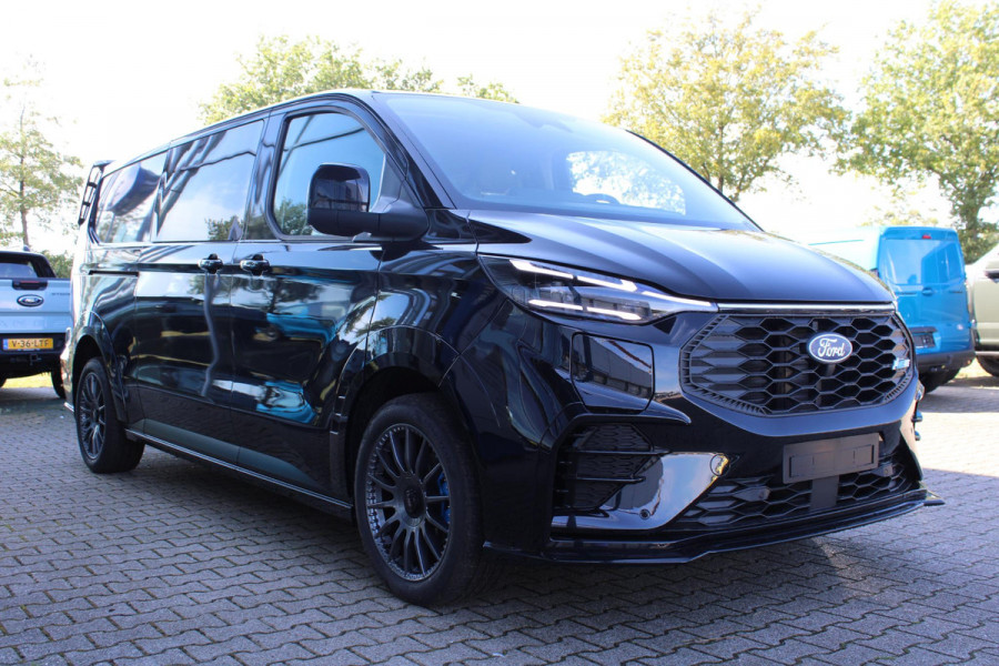 Ford Transit Custom 320 2.5 PHEV L2H1 MS-RT DC 233pk | | Dubbele Cabine | Dubbele zijschuifdeur | Inklapbare trekhaak | Navigatie systeem | Adaptieve LED koplampen met verblindingsvrij grootlicht | Bekleding zijwand en achterdeuren (volledig)
