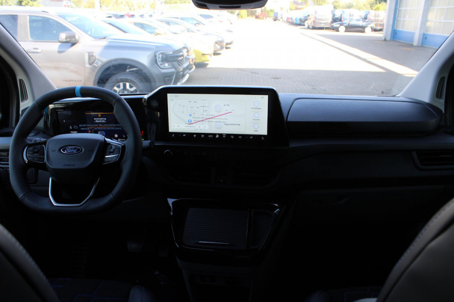 Ford Transit Custom 320 2.5 PHEV L2H1 MS-RT DC 233pk | | Dubbele Cabine | Dubbele zijschuifdeur | Inklapbare trekhaak | Navigatie systeem | Adaptieve LED koplampen met verblindingsvrij grootlicht | Bekleding zijwand en achterdeuren (volledig)