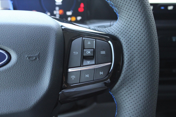 Ford Transit Custom 320 2.5 PHEV L2H1 MS-RT DC 233pk | | Dubbele Cabine | Dubbele zijschuifdeur | Inklapbare trekhaak | Navigatie systeem | Adaptieve LED koplampen met verblindingsvrij grootlicht | Bekleding zijwand en achterdeuren (volledig)