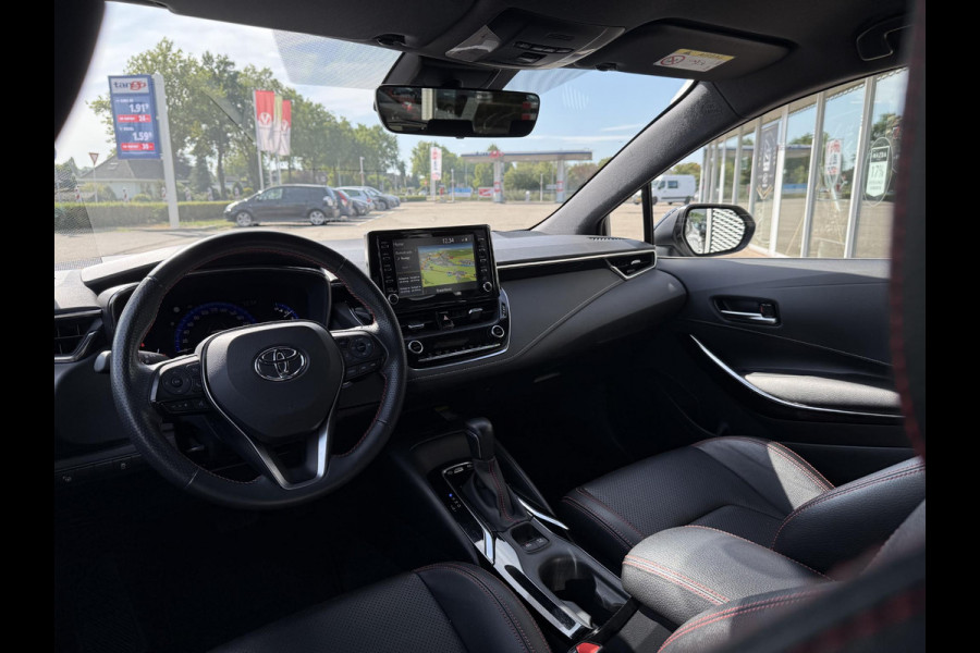 Toyota Corolla 2.0 Hybrid GR-Sport | 10 JAAR GARANTIE! | CAMERA | CARPLAY | KEYLESS |