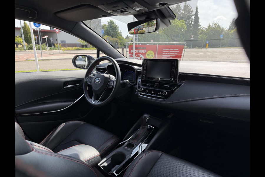 Toyota Corolla 2.0 Hybrid GR-Sport | 10 JAAR GARANTIE! | CAMERA | CARPLAY | KEYLESS |