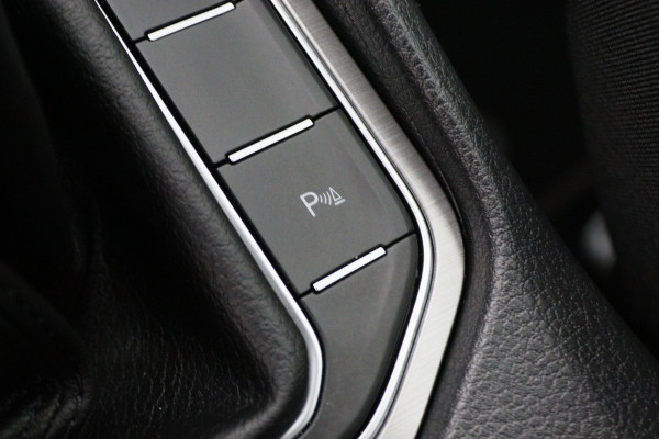 Volkswagen Golf Sportsvan 1.2 TSI Business Edition Connected