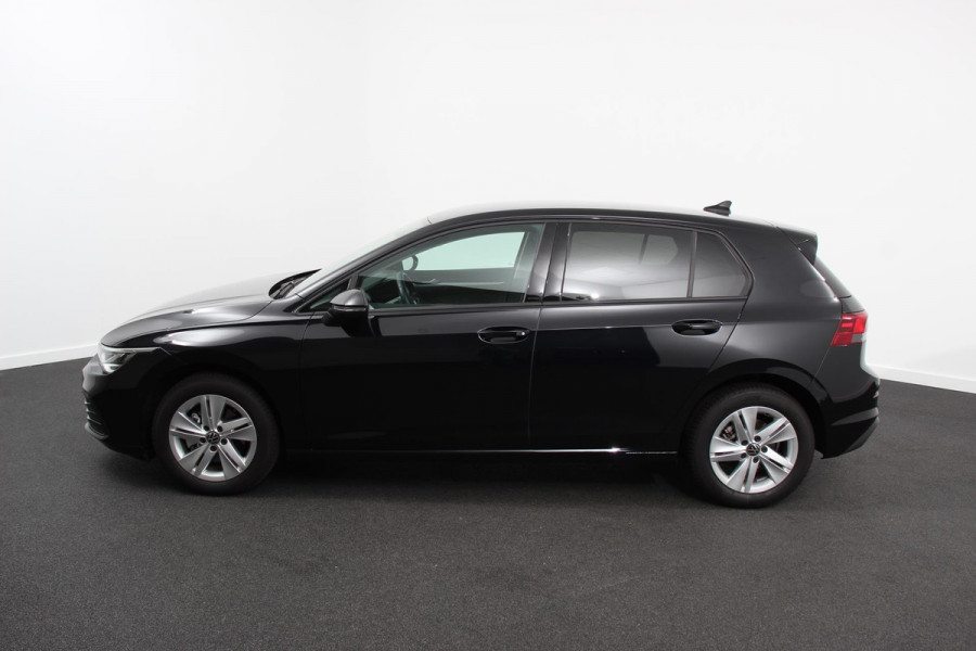 Volkswagen Golf 1.5 eTSI DSG Active | Navigatie | Apple Carplay/Android Auto | Virtual Cockpit | Climate Control | Led | Dab | Camera | Adaptive Cruise Control | Extra Getint glas