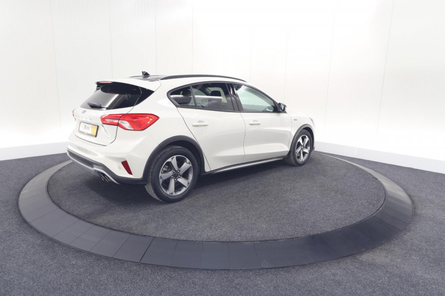 Ford Focus 1.5 EcoBoost Active Business | Lage Kilometerstand | Navigatie | Parkeersensoren | Apple Carplay
