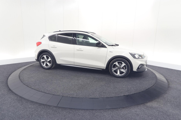 Ford Focus 1.5 EcoBoost Active Business | Lage Kilometerstand | Navigatie | Parkeersensoren | Apple Carplay