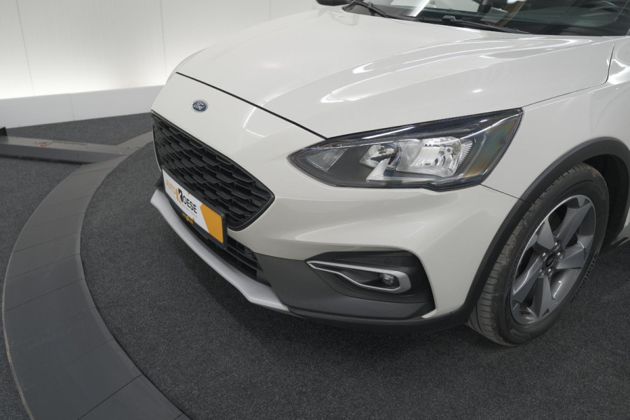 Ford Focus 1.5 EcoBoost Active Business | Lage Kilometerstand | Navigatie | Parkeersensoren | Apple Carplay