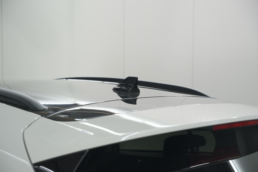Ford Focus 1.5 EcoBoost Active Business | Lage Kilometerstand | Navigatie | Parkeersensoren | Apple Carplay