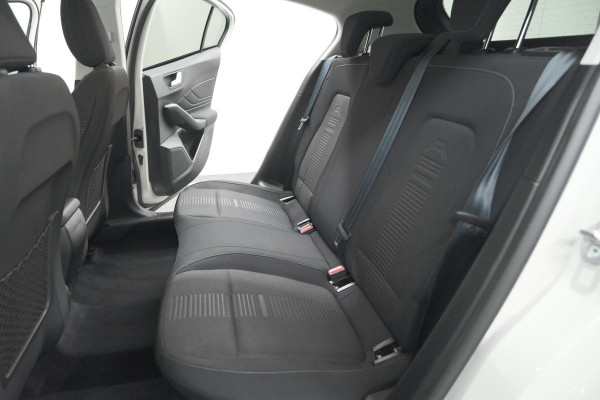 Ford Focus 1.5 EcoBoost Active Business | Lage Kilometerstand | Navigatie | Parkeersensoren | Apple Carplay