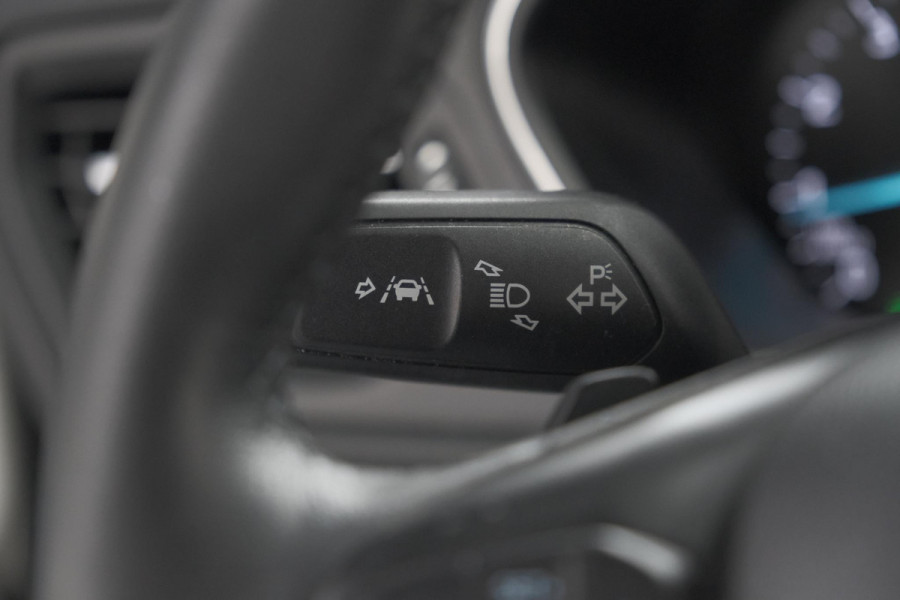 Ford Focus 1.5 EcoBoost Active Business | Lage Kilometerstand | Navigatie | Parkeersensoren | Apple Carplay