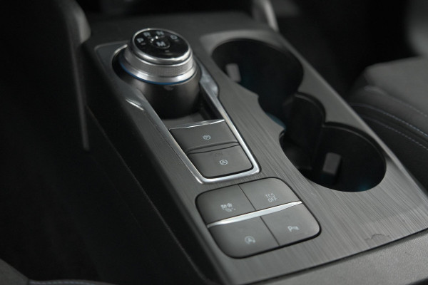 Ford Focus 1.5 EcoBoost Active Business | Lage Kilometerstand | Navigatie | Parkeersensoren | Apple Carplay