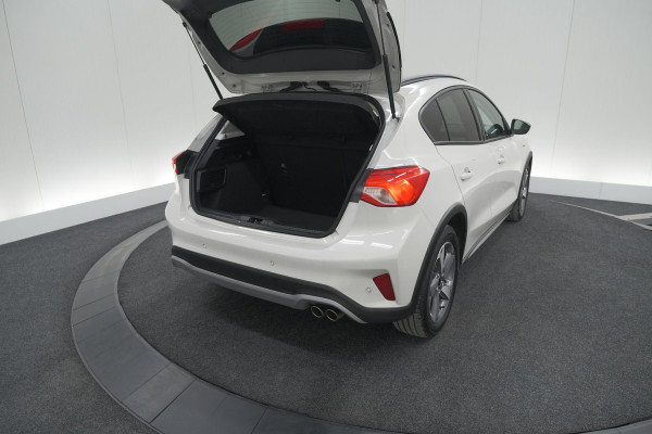 Ford Focus 1.5 EcoBoost Active Business | Lage Kilometerstand | Navigatie | Parkeersensoren | Apple Carplay