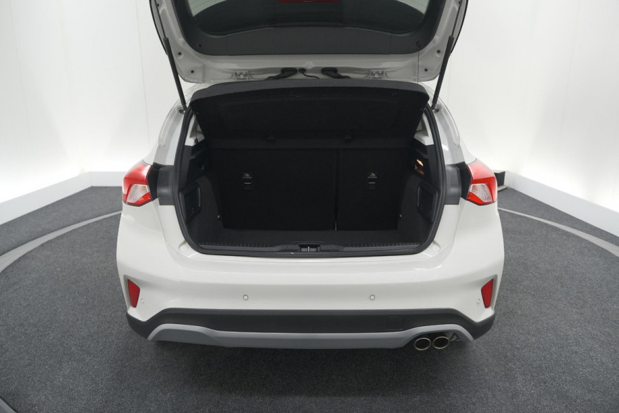 Ford Focus 1.5 EcoBoost Active Business | Lage Kilometerstand | Navigatie | Parkeersensoren | Apple Carplay
