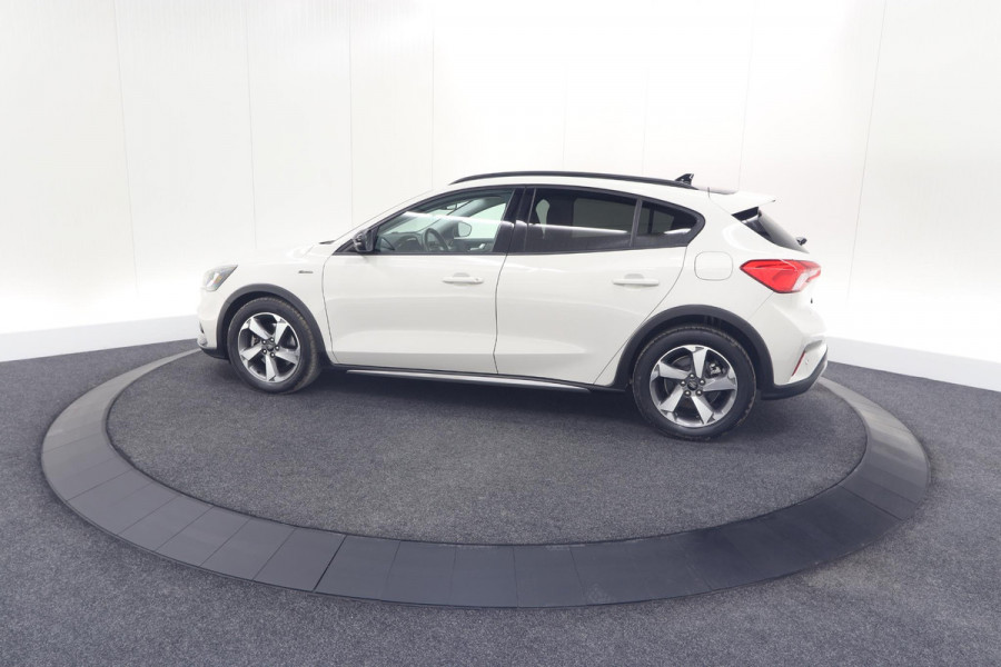 Ford Focus 1.5 EcoBoost Active Business | Lage Kilometerstand | Navigatie | Parkeersensoren | Apple Carplay
