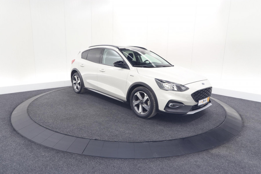 Ford Focus 1.5 EcoBoost Active Business | Lage Kilometerstand | Navigatie | Parkeersensoren | Apple Carplay