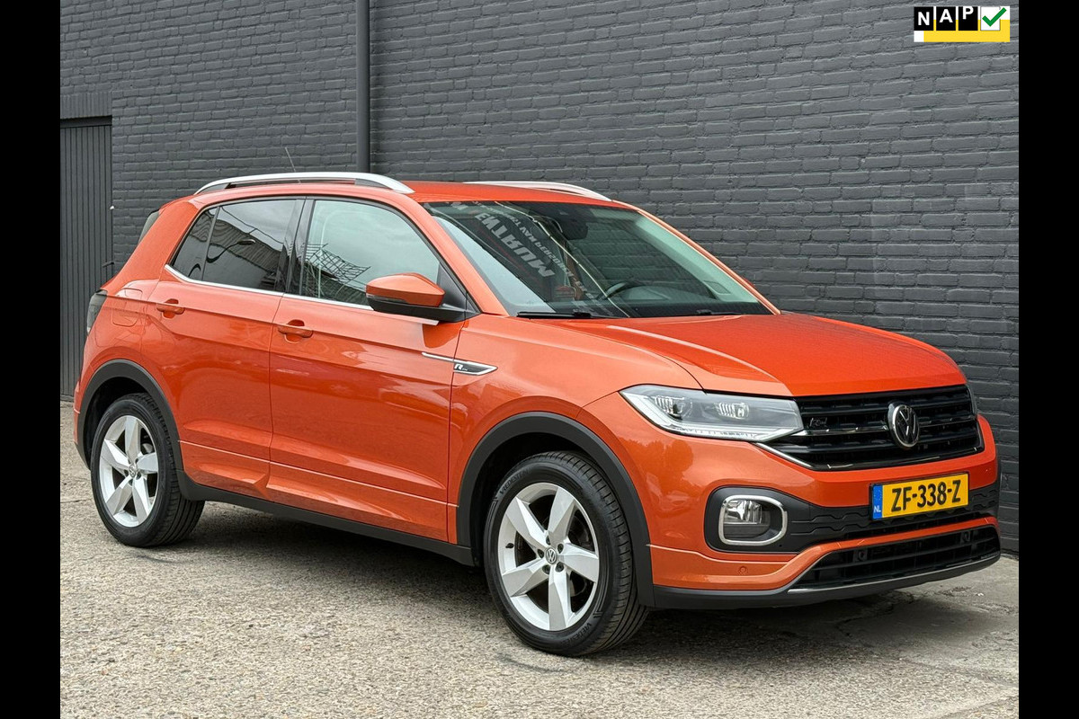 Volkswagen T-Cross 1.0 TSI R-line CAMERA | PDC | CARPLAY | CRUISE | AIRCO | NWE APK Volkswagen T-Cross 1.0 TSI R-line CAMERA | PDC | CARPLAY | CRUISE | AIRCO | NWE APK