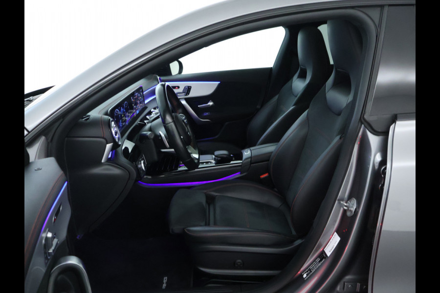 Mercedes-Benz CLA-Klasse Shooting Brake 200 Business Solution AMG Panoramadak | 5 spaaks lichtmetalen velgen | elct. bed. voorstoelen met memory | parking support met camera achter | Inclusief 24 maanden MB Certified garantie voor Europa.