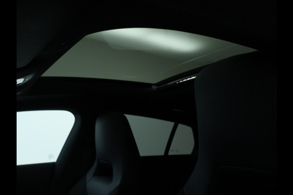Mercedes-Benz CLA-Klasse Shooting Brake 200 Business Solution AMG Panoramadak | 5 spaaks lichtmetalen velgen | elct. bed. voorstoelen met memory | parking support met camera achter | Inclusief 24 maanden MB Certified garantie voor Europa.