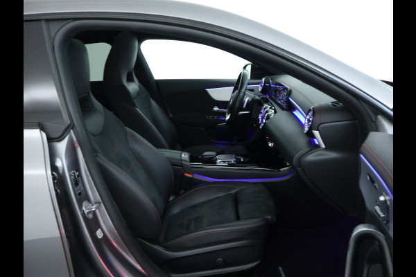 Mercedes-Benz CLA-Klasse Shooting Brake 200 Business Solution AMG Panoramadak | 5 spaaks lichtmetalen velgen | elct. bed. voorstoelen met memory | parking support met camera achter | Inclusief 24 maanden MB Certified garantie voor Europa.
