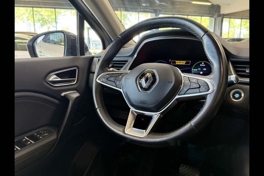 Renault Captur 1.6 E-Tech Plug-in Hybrid 160 Initiale Paris Groot navi | Bose | Leder | 18" | Camera | Volledig Dealer onderhouden!