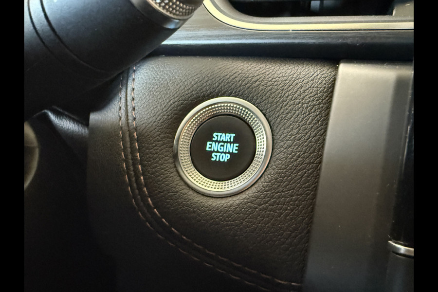 Renault Captur 1.6 E-Tech Plug-in Hybrid 160 Initiale Paris Groot navi | Bose | Leder | 18" | Camera | Volledig Dealer onderhouden!