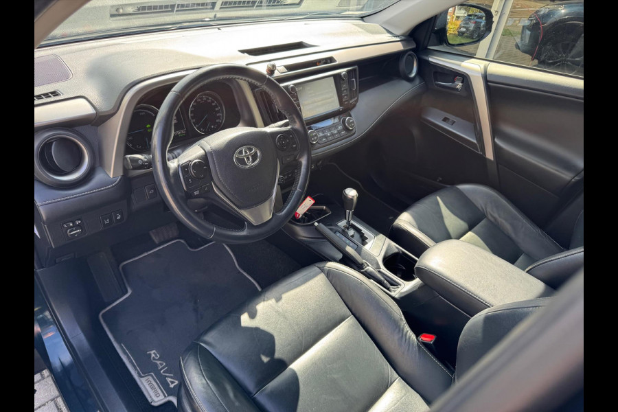 Toyota RAV4 2.5 Hybrid AWD Executive | Trekhaak, Schuifdak, Leer, Geheugenfunctie, 360 Camera, Blind spot, Stoel + Stuuverwarming