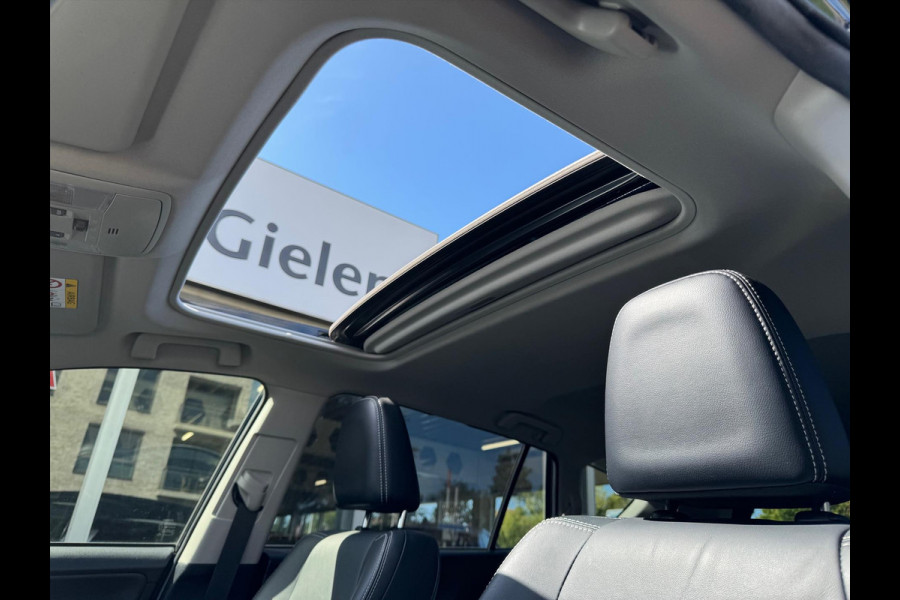 Toyota RAV4 2.5 Hybrid AWD Executive | Trekhaak, Schuifdak, Leer, Geheugenfunctie, 360 Camera, Blind spot, Stoel + Stuuverwarming