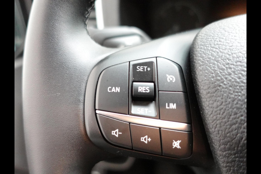 Ford Transit Custom 300 2.0 TDCI L2H1 Limited Dubbele Cabine Navi Airco 2 Schuifdeuren Trekhaak PDC voor & achter Carplay DAB
