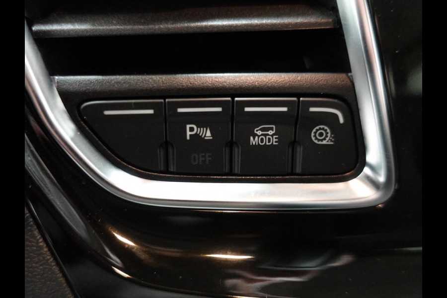 Ford Transit Custom 300 2.0 TDCI L2H1 Limited Dubbele Cabine Navi Airco 2 Schuifdeuren Trekhaak PDC voor & achter Carplay DAB