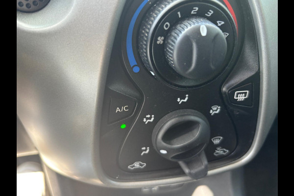 Citroën C1 1.0 e-VTi Selection 5drs | Rijklaar geleverd incl 12 maanden BOVAG garantie! |
