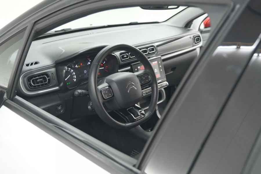 Citroën C3 PureTech 82 Feel Edition | Parkeersensoren | Apple Carplay | Stoelverwarming | 16 Inch Lichtmetalen Velgen