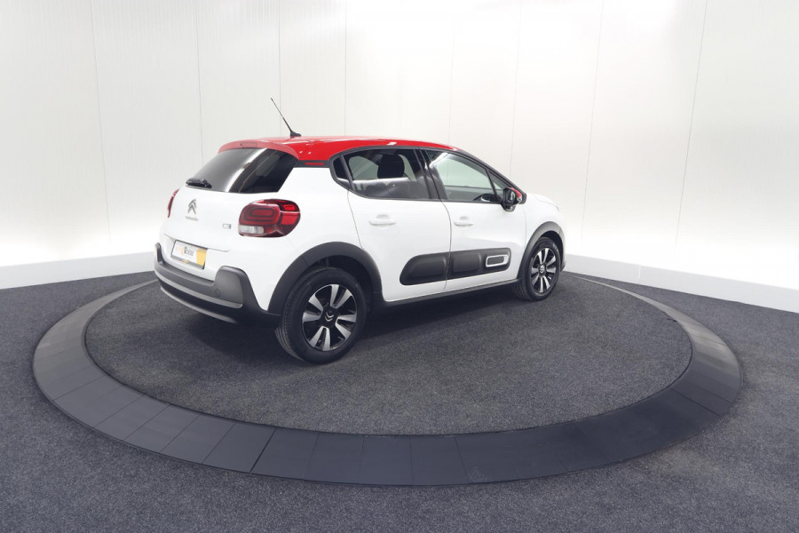 Citroën C3 PureTech 82 Feel Edition | Parkeersensoren | Apple Carplay | Stoelverwarming | 16 Inch Lichtmetalen Velgen