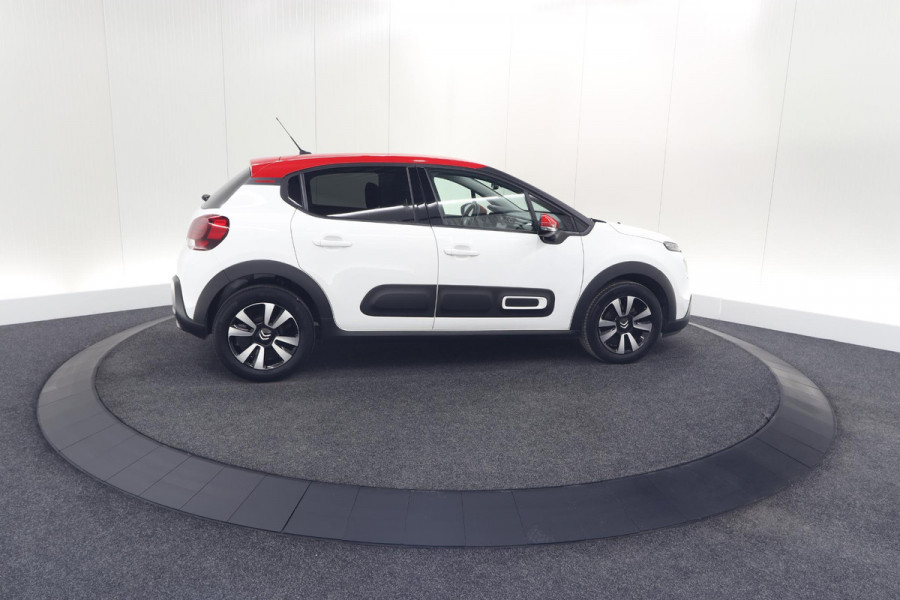 Citroën C3 PureTech 82 Feel Edition | Parkeersensoren | Apple Carplay | Stoelverwarming | 16 Inch Lichtmetalen Velgen