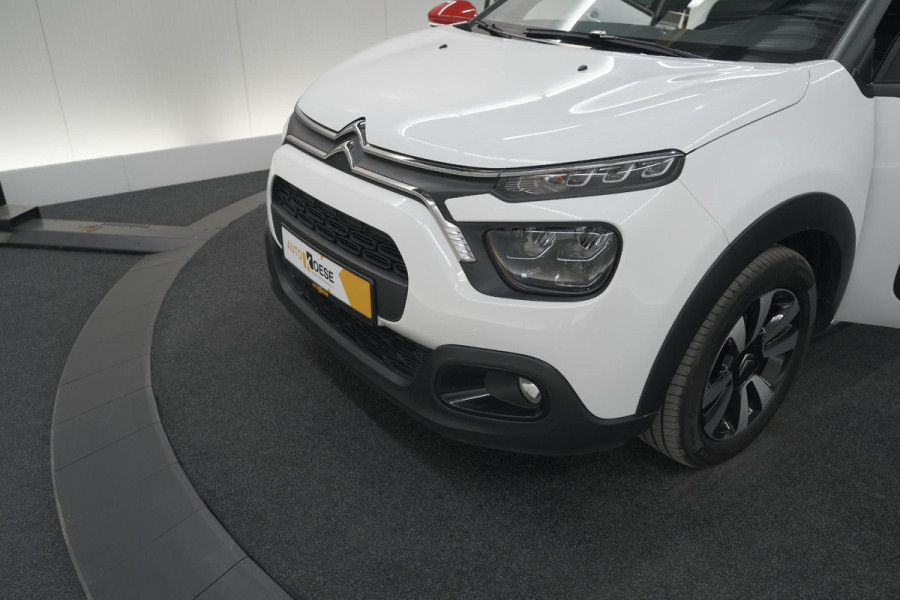 Citroën C3 PureTech 82 Feel Edition | Parkeersensoren | Apple Carplay | Stoelverwarming | 16 Inch Lichtmetalen Velgen