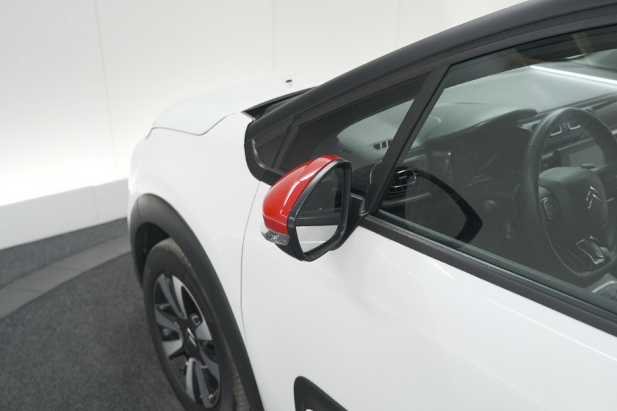 Citroën C3 PureTech 82 Feel Edition | Parkeersensoren | Apple Carplay | Stoelverwarming | 16 Inch Lichtmetalen Velgen
