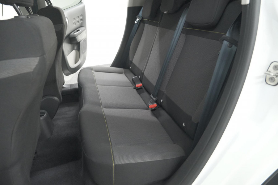 Citroën C3 PureTech 82 Feel Edition | Parkeersensoren | Apple Carplay | Stoelverwarming | 16 Inch Lichtmetalen Velgen