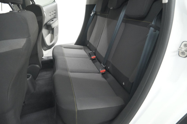 Citroën C3 PureTech 82 Feel Edition | Parkeersensoren | Apple Carplay | Stoelverwarming | 16 Inch Lichtmetalen Velgen