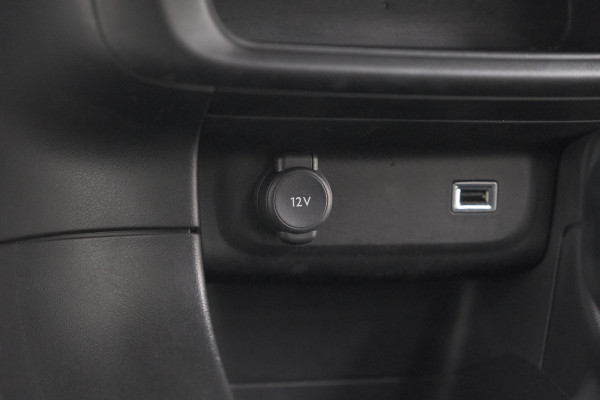 Citroën C3 PureTech 82 Feel Edition | Parkeersensoren | Apple Carplay | Stoelverwarming | 16 Inch Lichtmetalen Velgen