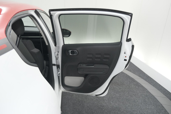 Citroën C3 PureTech 82 Feel Edition | Parkeersensoren | Apple Carplay | Stoelverwarming | 16 Inch Lichtmetalen Velgen
