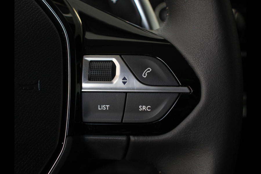 Peugeot 208 1.2 PureTech Allure Pack Climate control Adaptive cruise control LED Achteruitrijcamera Parkeersensor achter Verwarmde voorstoelen Apple Carplay/ Android Auto