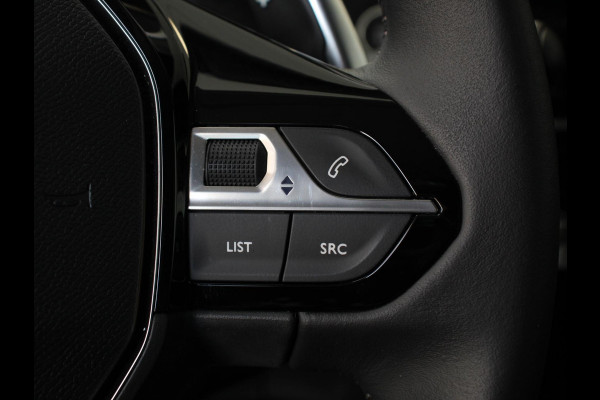 Peugeot 208 1.2 PureTech Allure Pack Climate control Adaptive cruise control LED Achteruitrijcamera Parkeersensor achter Verwarmde voorstoelen Apple Carplay/ Android Auto