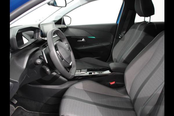 Peugeot 208 1.2 PureTech Allure Pack Climate control Adaptive cruise control LED Achteruitrijcamera Parkeersensor achter Verwarmde voorstoelen Apple Carplay/ Android Auto