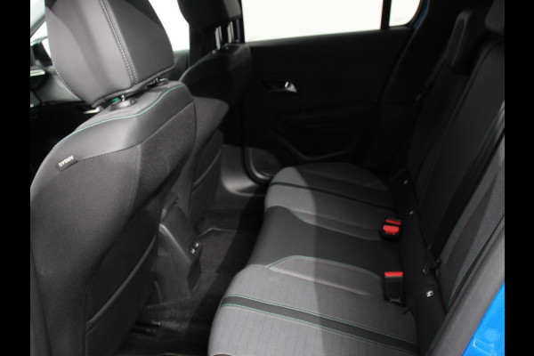 Peugeot 208 1.2 PureTech Allure Pack Climate control Adaptive cruise control LED Achteruitrijcamera Parkeersensor achter Verwarmde voorstoelen Apple Carplay/ Android Auto
