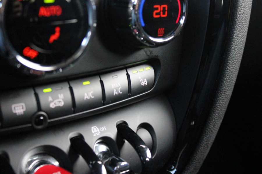 MINI Clubman 1.5 102PK ONE PEPPER BUSINESS | STOEL VERWARMING | CRUISE CONTROL | BLUETOOTH AUDIO | CLIMATE CONTROL | LICHTMETALEN VELGEN 17" JCW | PARKEERSENSOREN ACHTER |