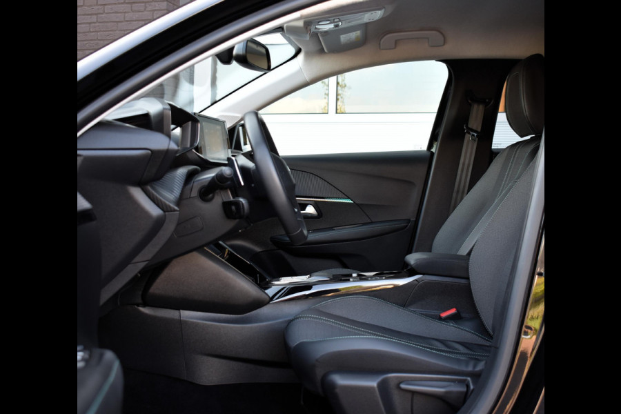Peugeot 208 1.2 PureTech 100PK Aut. Allure Pack | Carplay | Camera | Adaptive Cruise | Stoelverw. | Incl. garantie