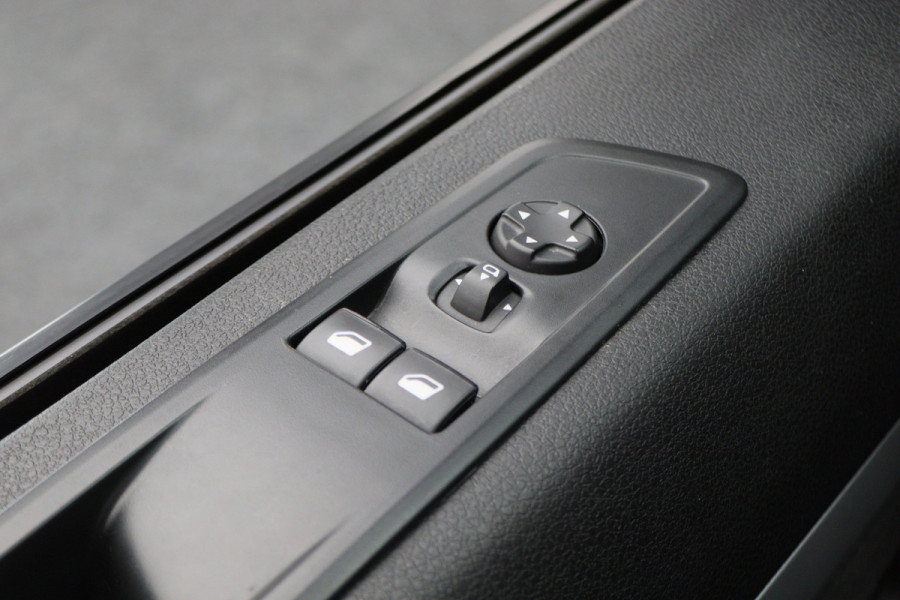 Peugeot Expert 2.0 BlueHDI 145 Automaat DC 2x Schuifdeur, Cruise, Apple Carplay, Airco, Camera, Xenon, 18''