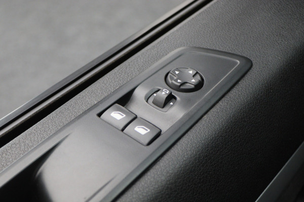 Peugeot Expert 2.0 BlueHDI 145 Automaat DC 2x Schuifdeur, Cruise, Apple Carplay, Airco, Camera, Xenon, 18''